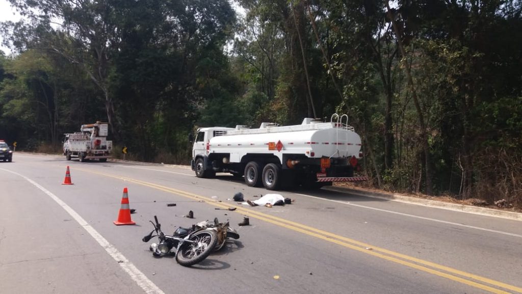 Manhuaçu BR116 acidente trânsito