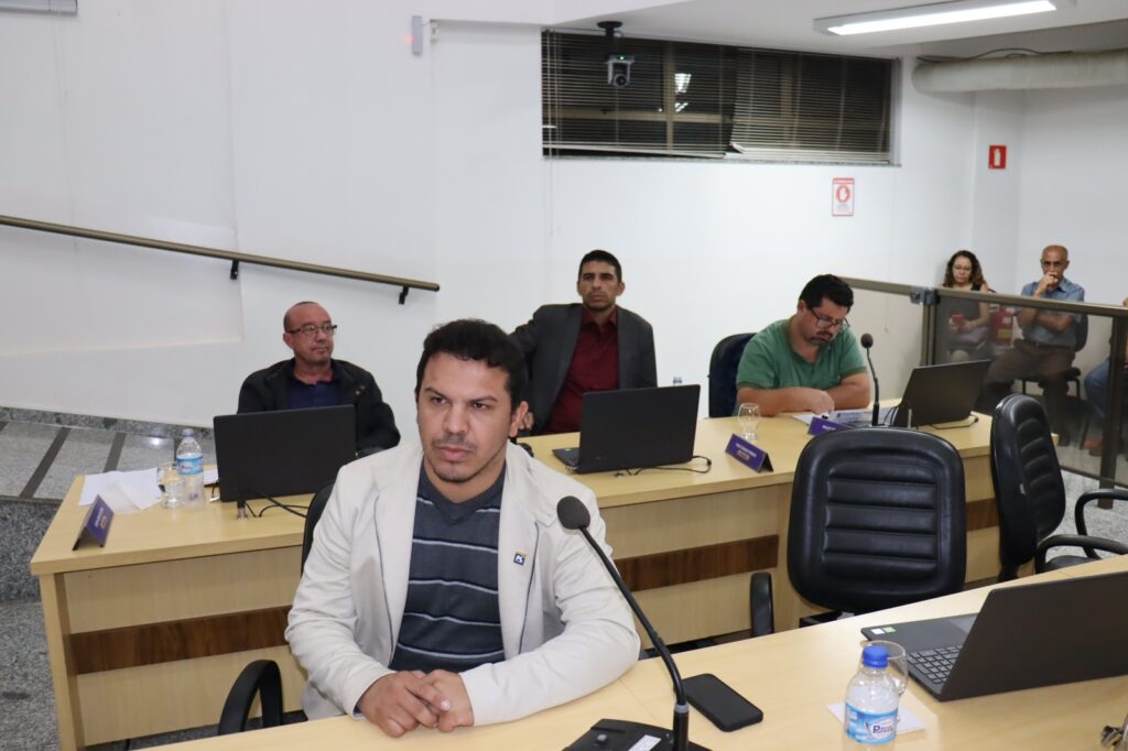 Audiencia Educacao Camara Manhuacu (1)