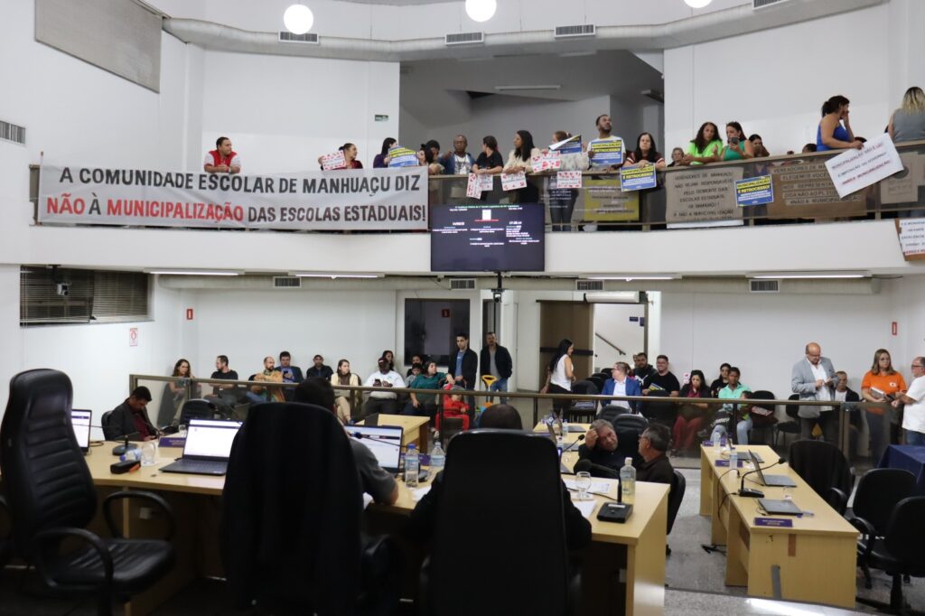 Audiencia Educacao Camara Manhuacu (1)