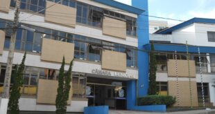 camara manhuacu fachada