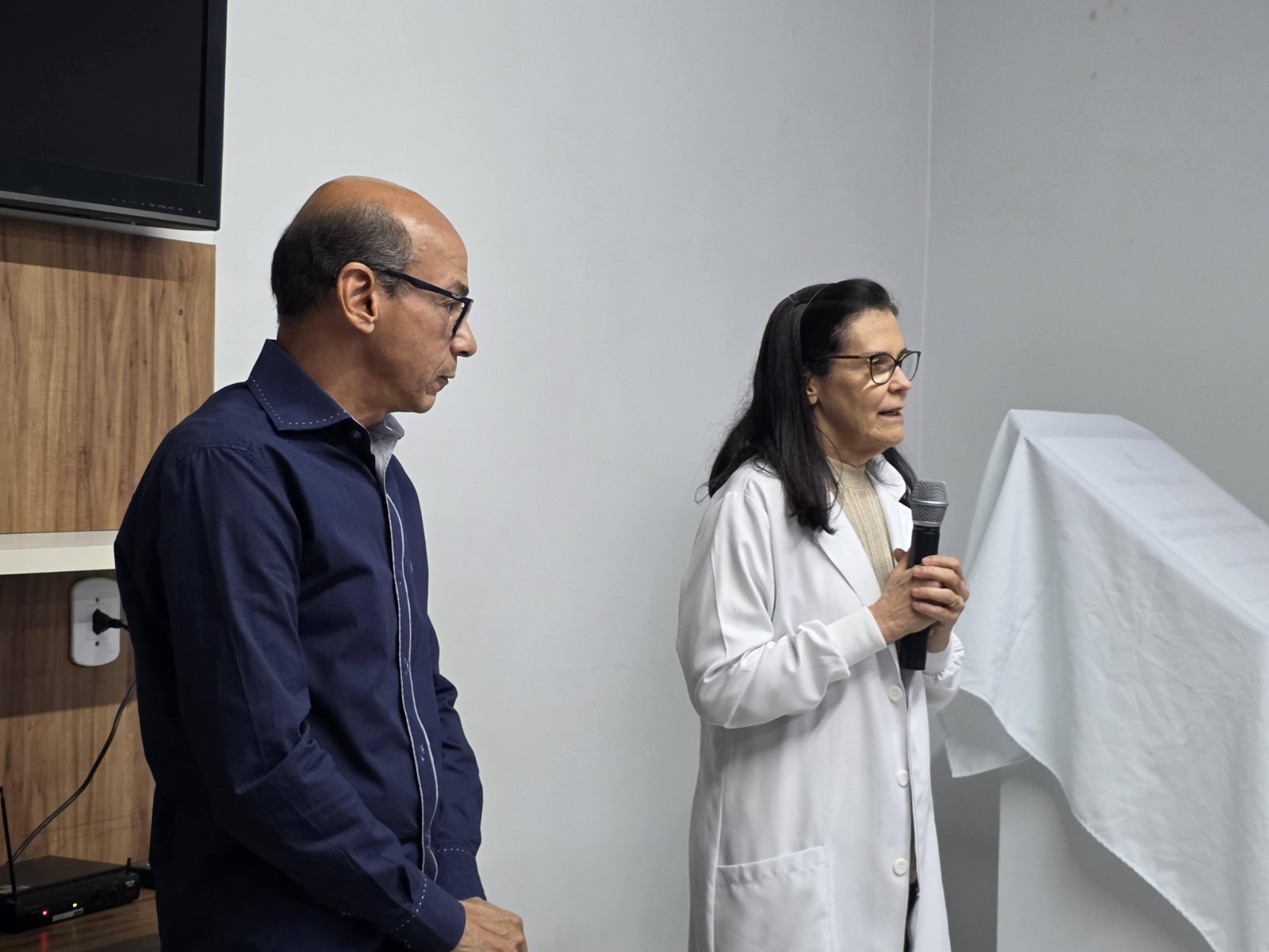 HCL sala Lauar Estanislau Manhuaçu